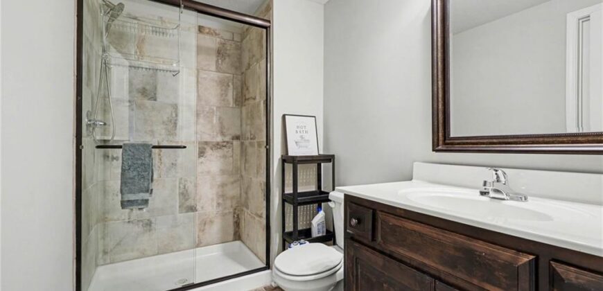 10810 N Virginia Avenue, Kansas City, MO 64155