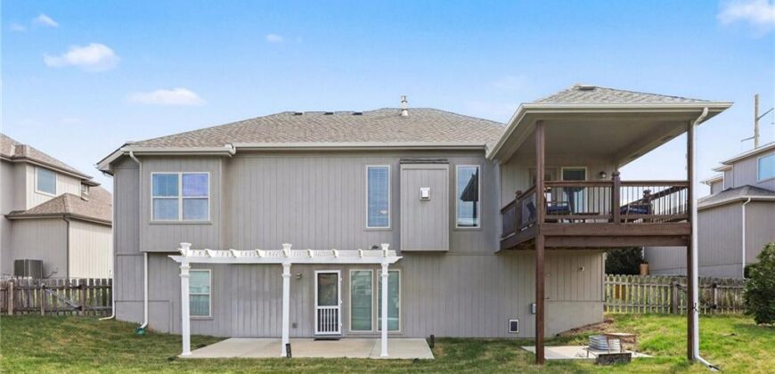 10810 N Virginia Avenue, Kansas City, MO 64155