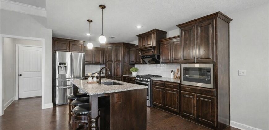 10810 N Virginia Avenue, Kansas City, MO 64155