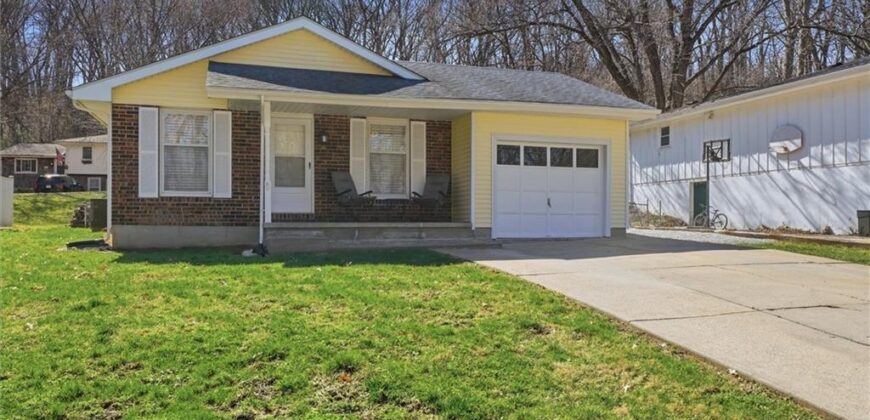 213 Thomas Street, Weston, MO 64098