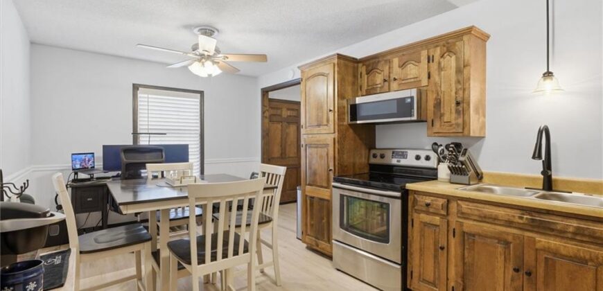 213 Thomas Street, Weston, MO 64098