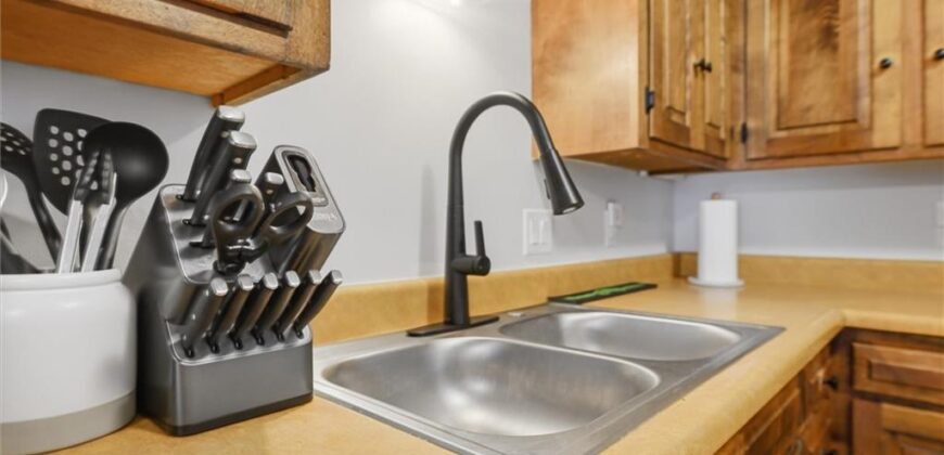 213 Thomas Street, Weston, MO 64098