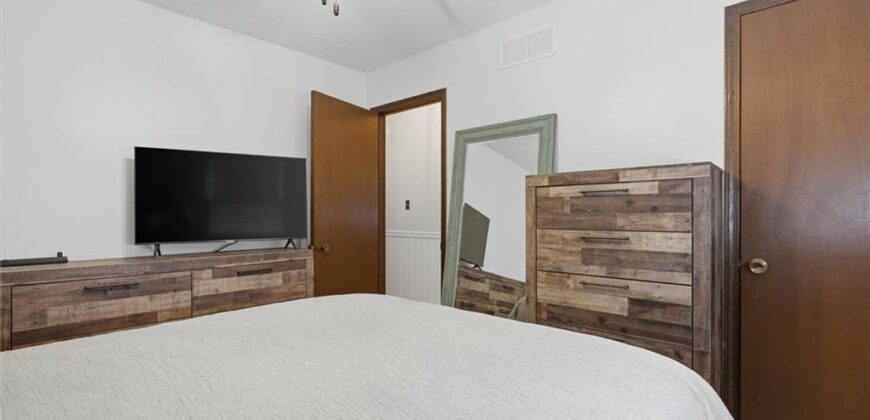 213 Thomas Street, Weston, MO 64098