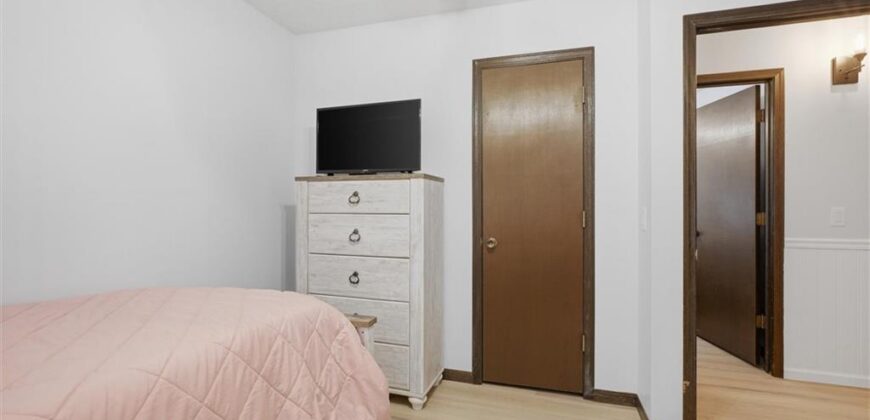 213 Thomas Street, Weston, MO 64098