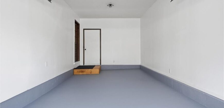 213 Thomas Street, Weston, MO 64098