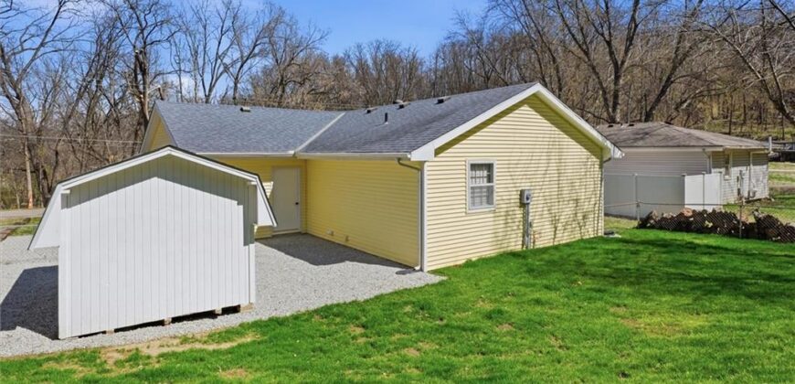 213 Thomas Street, Weston, MO 64098