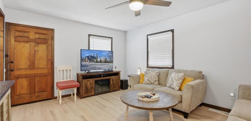 213 Thomas Street, Weston, MO 64098