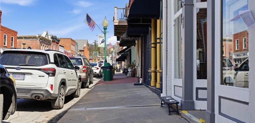 213 Thomas Street, Weston, MO 64098