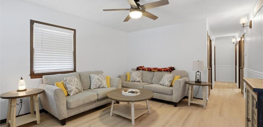 213 Thomas Street, Weston, MO 64098