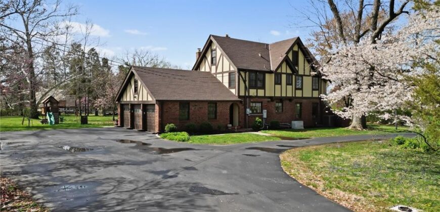 8 Orchard Place, Excelsior Springs, MO 64024