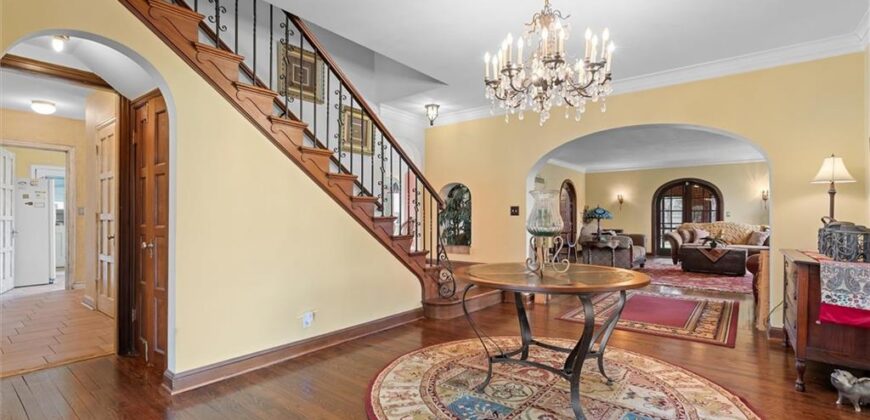 8 Orchard Place, Excelsior Springs, MO 64024