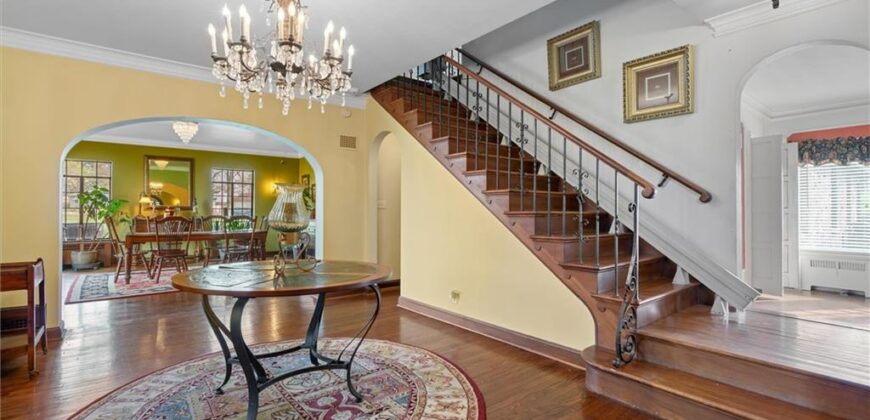 8 Orchard Place, Excelsior Springs, MO 64024