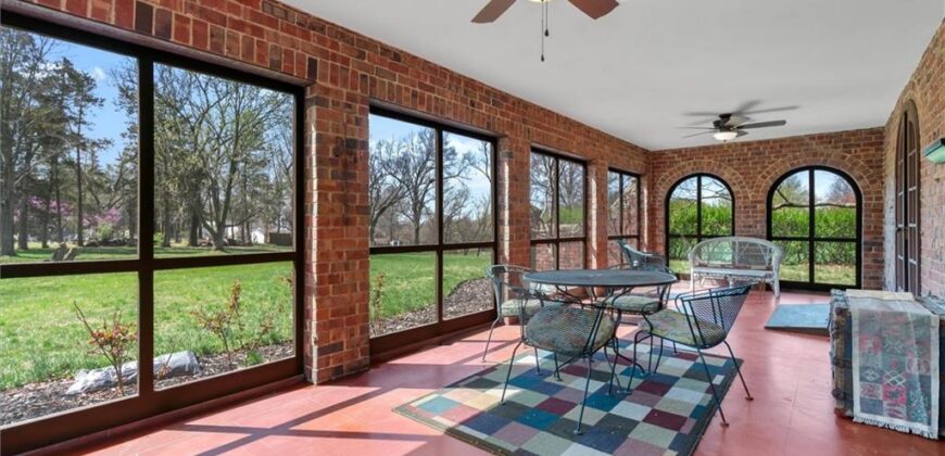 8 Orchard Place, Excelsior Springs, MO 64024