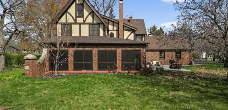 8 Orchard Place, Excelsior Springs, MO 64024