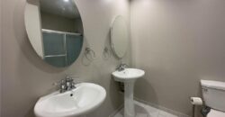 5710 NW Raintree Drive, Parkville, MO 64152