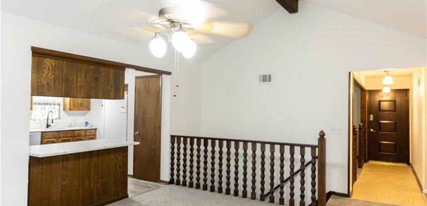 5710 NW Raintree Drive, Parkville, MO 64152