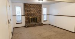 5710 NW Raintree Drive, Parkville, MO 64152