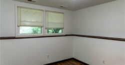 5710 NW Raintree Drive, Parkville, MO 64152