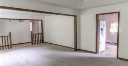 5710 NW Raintree Drive, Parkville, MO 64152