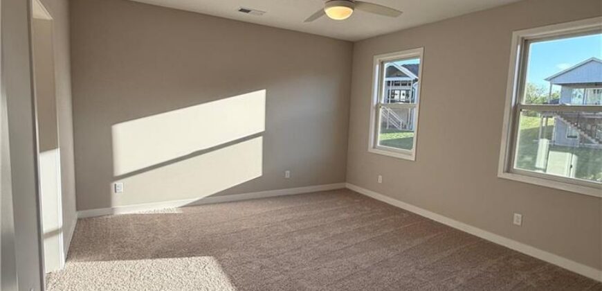 4867 NW Vicolo Dellamore Way, Riverside, MO 64150