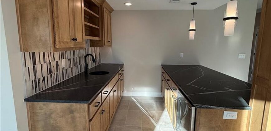 4867 NW Vicolo Dellamore Way, Riverside, MO 64150