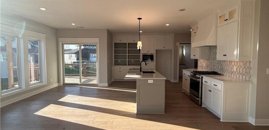 4867 NW Vicolo Dellamore Way, Riverside, MO 64150