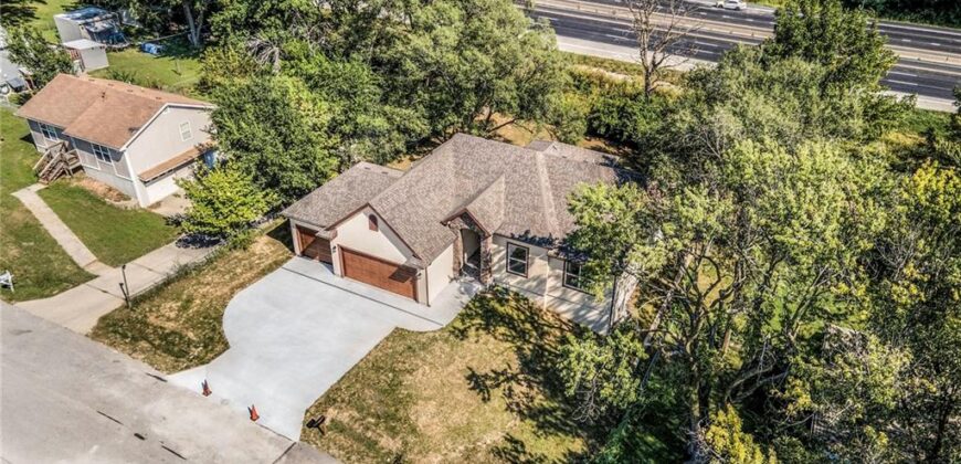 3711 N Wayne Avenue, Kansas City, MO 64116