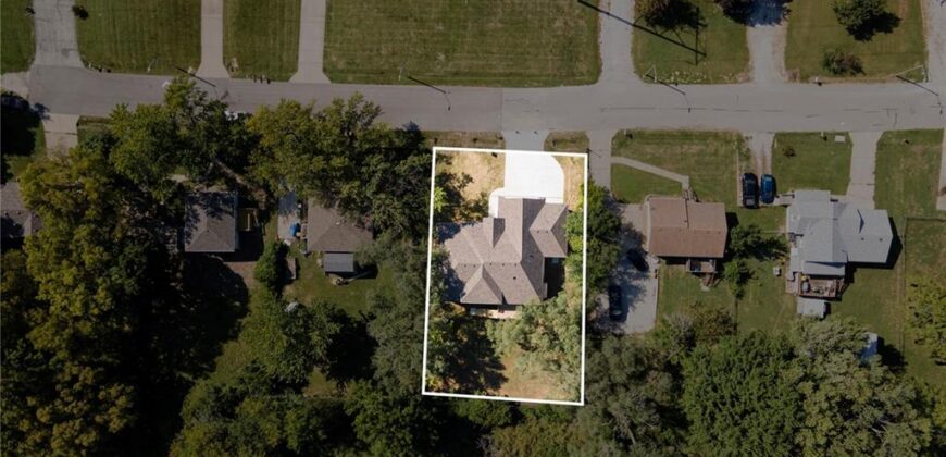 3711 N Wayne Avenue, Kansas City, MO 64116