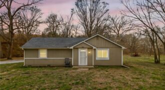 13410 Mt Olivet Road, Smithville, MO 64089