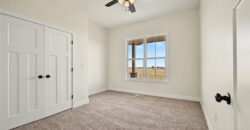 7203 92 Highway, Smithville, MO 64089