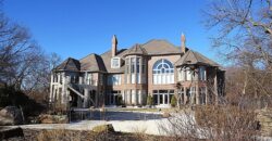 6006 West Shore Court, Parkville, MO 64152
