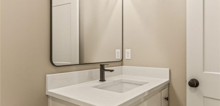 7629 N Booth Avenue, Kansas City, MO 64158