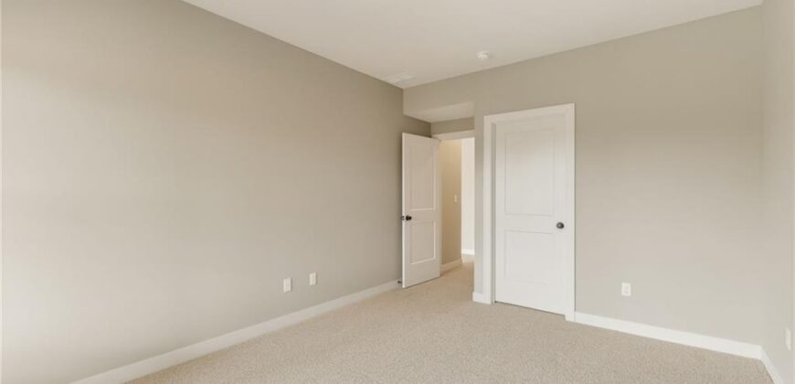 7629 N Booth Avenue, Kansas City, MO 64158