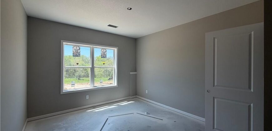 13895 NW 70th Street, Parkville, MO 64152