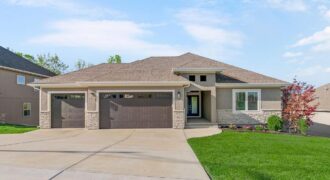 9831 Promenade Drive, Parkville, MO 64152