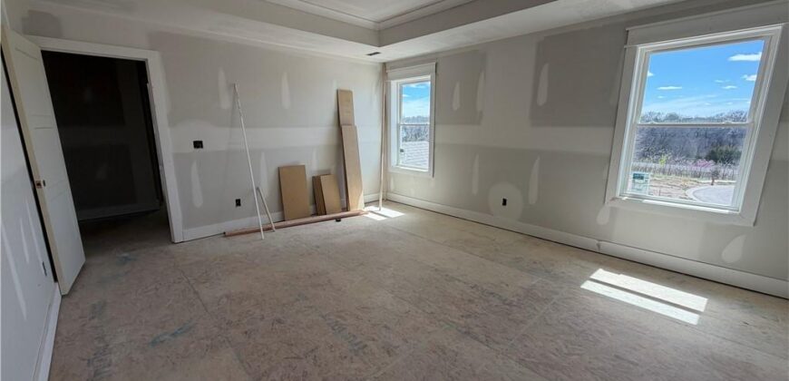 8415 NW 90th Street, Kansas City, MO 64153