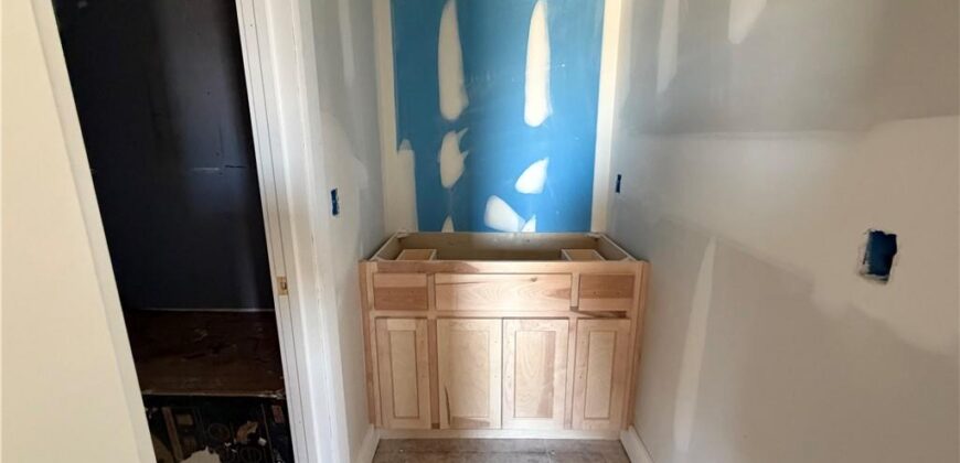 8415 NW 90th Street, Kansas City, MO 64153