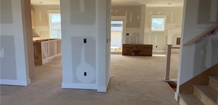 8415 NW 90th Street, Kansas City, MO 64153