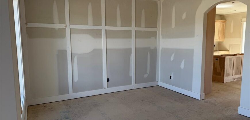 8415 NW 90th Street, Kansas City, MO 64153