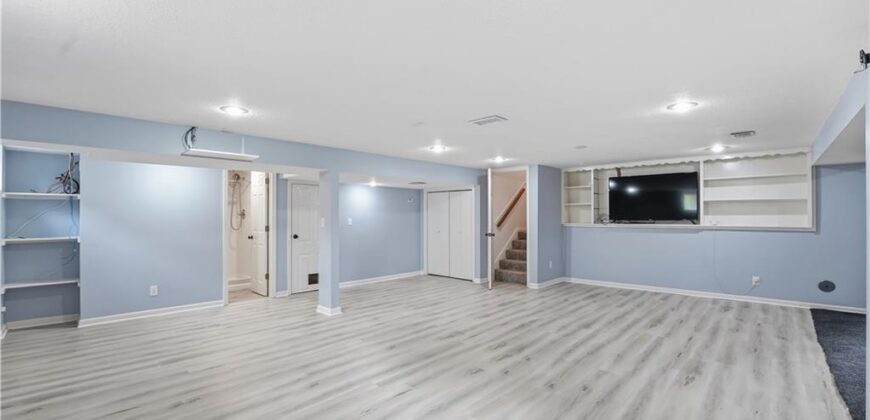 518 NW 65th Terrace, Kansas City, MO 64118