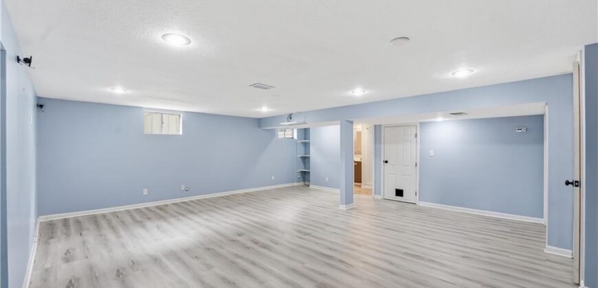 518 NW 65th Terrace, Kansas City, MO 64118