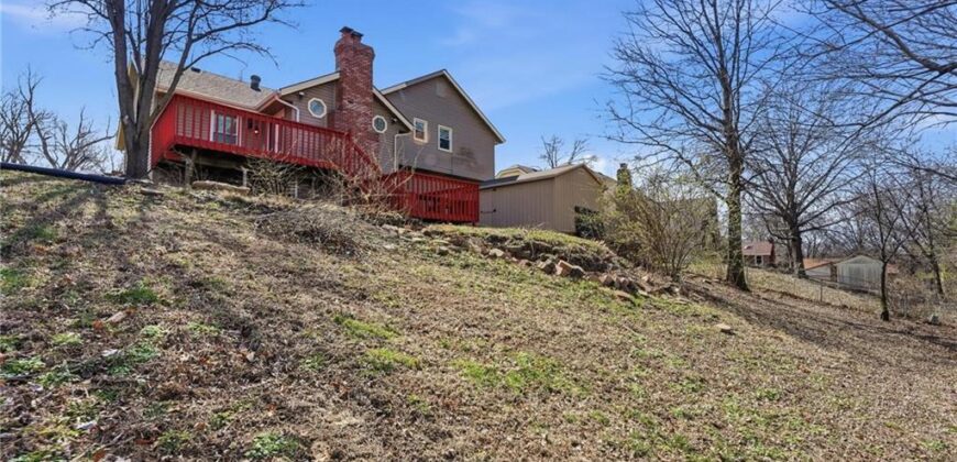 518 NW 65th Terrace, Kansas City, MO 64118