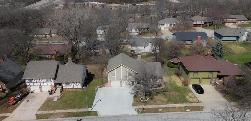 518 NW 65th Terrace, Kansas City, MO 64118
