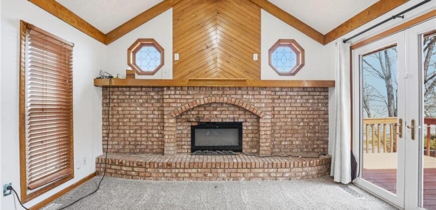518 NW 65th Terrace, Kansas City, MO 64118