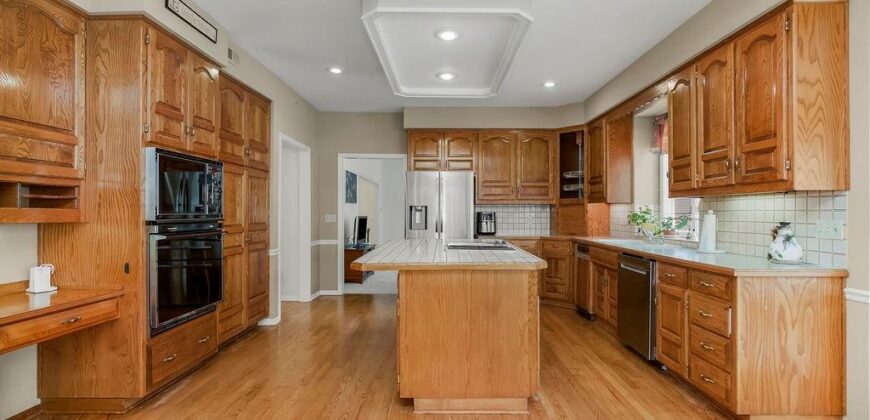 4501 NW Baltimore Court, Kansas City, MO 64116