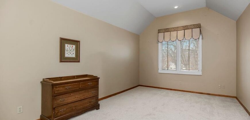 4501 NW Baltimore Court, Kansas City, MO 64116