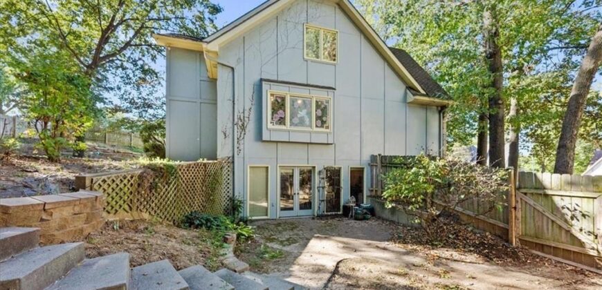 4501 NW Baltimore Court, Kansas City, MO 64116