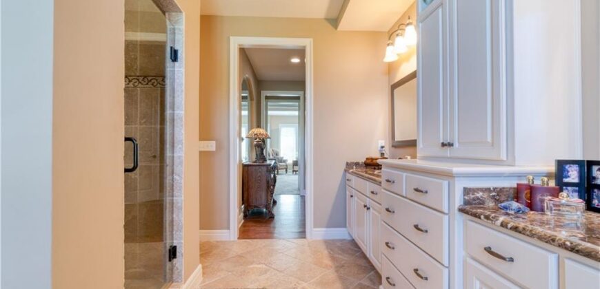 6901 N Norton Avenue, Gladstone, MO 64119