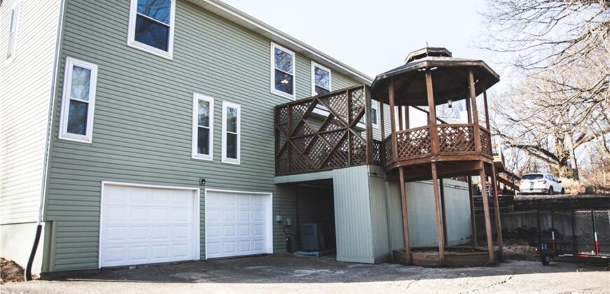 5506 NW Verlin Drive, Parkville, MO 64152