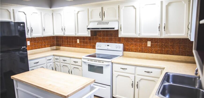 5506 NW Verlin Drive, Parkville, MO 64152
